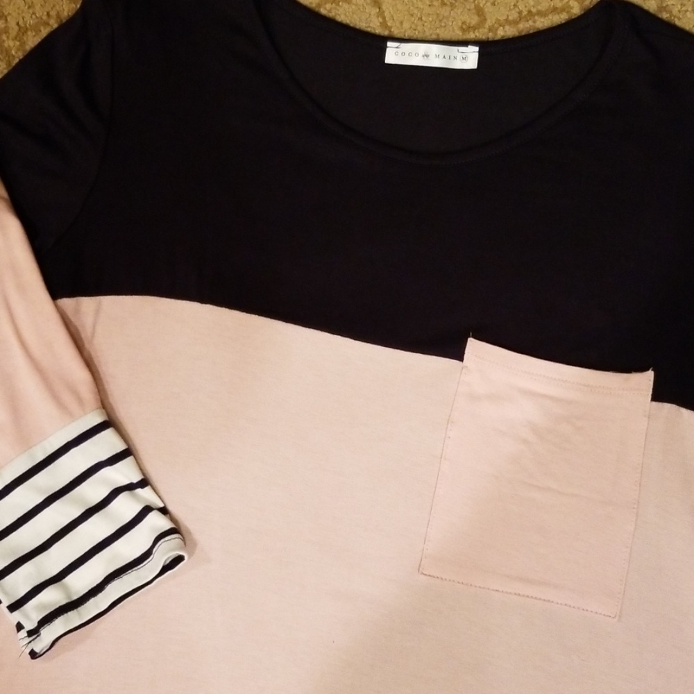 Coco & Main Tunic - Picture 3 of 5